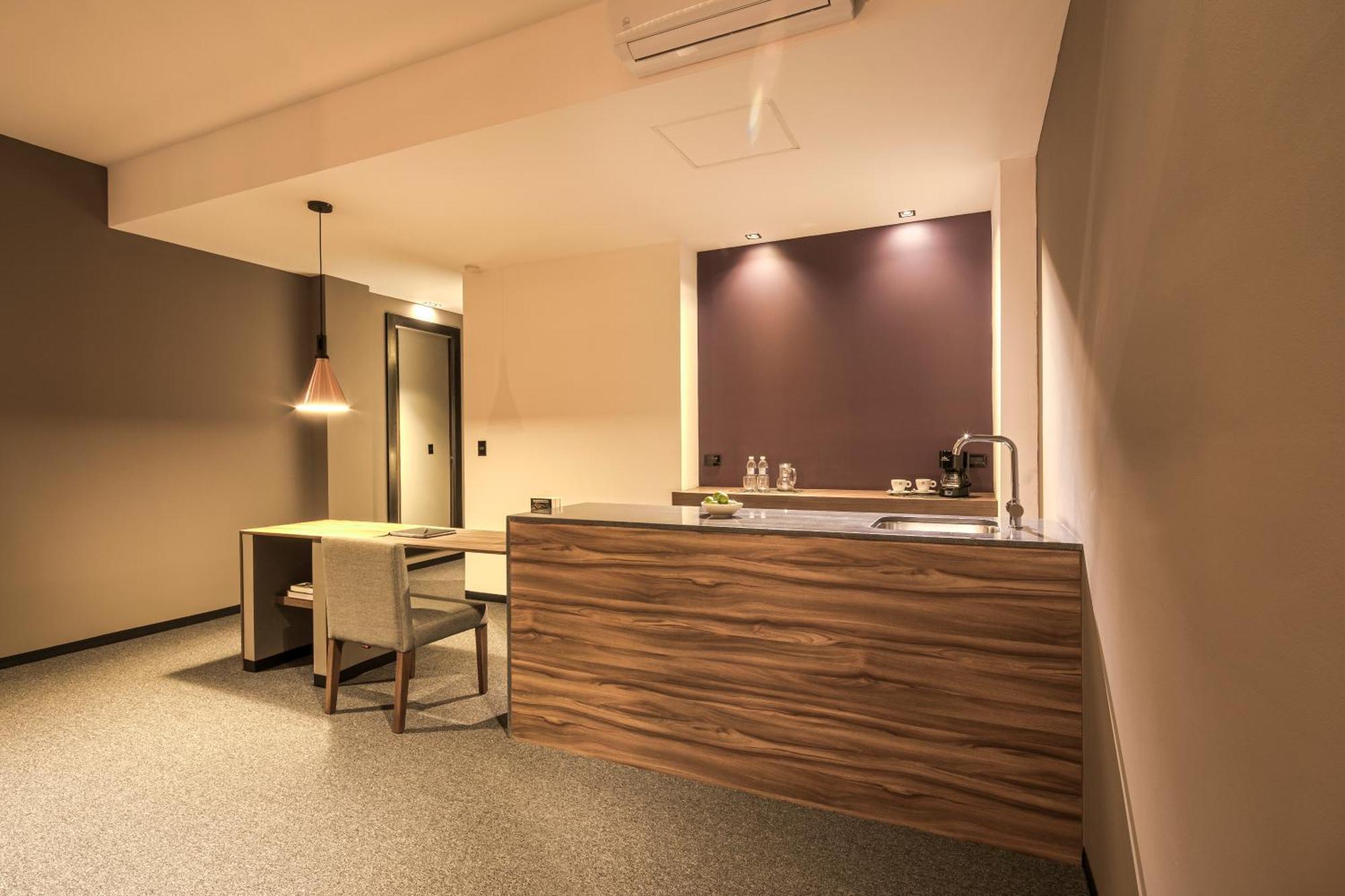 Kharma Suites 푸에블라 외부 사진